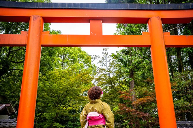 Private Photoshoot Experience in Kyoto ( Gion ) - Hōkan-ji Temple and the famous pagoda