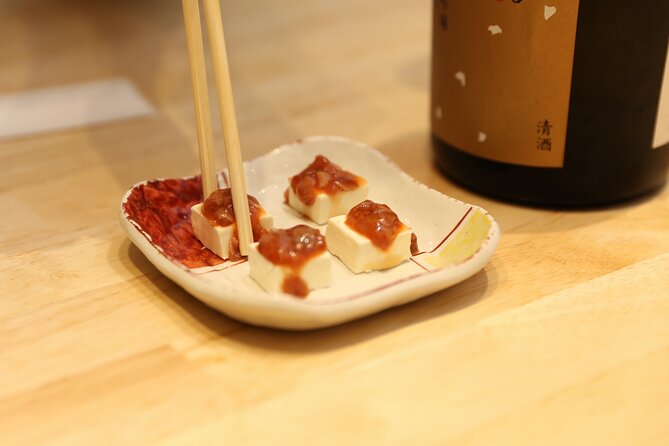 Private Sake Tasting in Central Kyoto with Sake Sommelier - A standing bar in central Kyoto