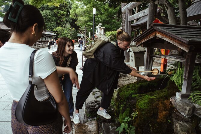Private Walking Tour in Gion and Higashiyama - Gion and the world of geisha culture