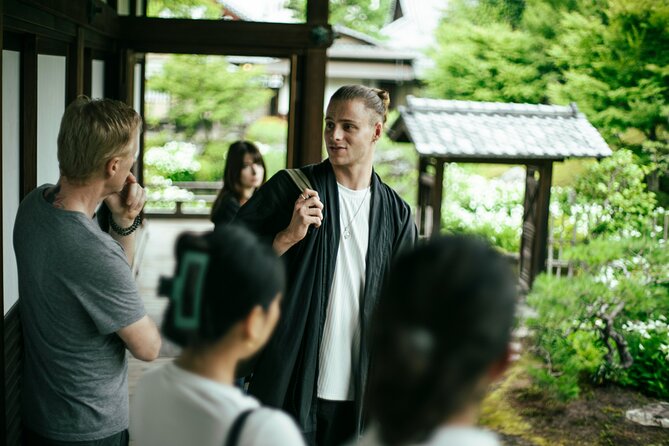 Private Walking Tour in Gion and Higashiyama - Starting near the Izumo-no-Okuni statue