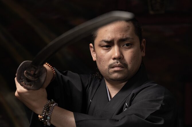 Samurai Training with Modern day Musashi in Kyoto - Yushin Sensei’s two-katana demonstration