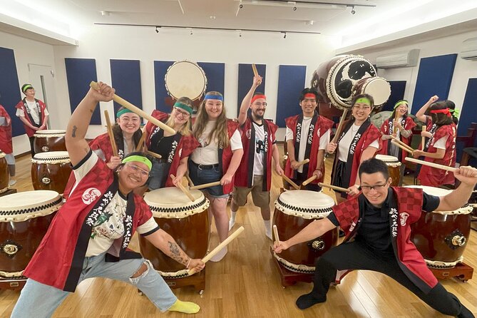 TAIKO, Japanese Drum Experience from Kyoto - Watching Aoi and other instructors perform
