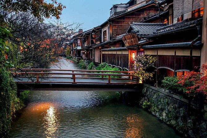 Takashi's local food adventure through Gion Kyoto tips of Ramen - Key points at a glance