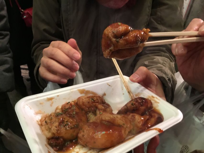 Taste of Nishiki Market Walking Food Tour with Local guide - What the guide adds to the tastings
