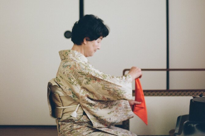 Tea ceremony by the tea master in Kyoto SHIUN AN - What happens during the 45-minute session