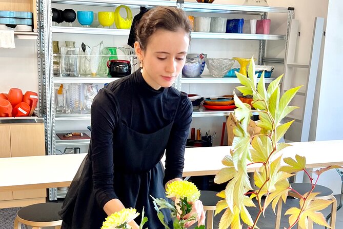 Traditional Japanese Flower Styling Workshop - Ikebana in Kyoto - A photograph, then a useful cultural conversation