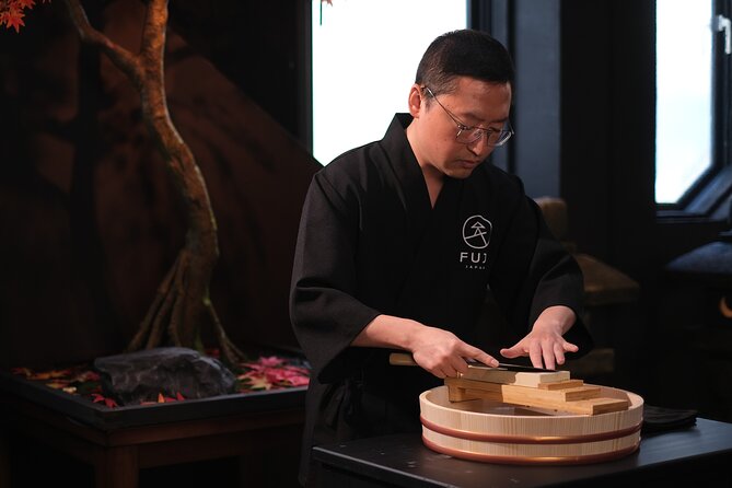 Traditional Japanese Knife Sharpening Class in Kyoto - Working through different whetstone grits