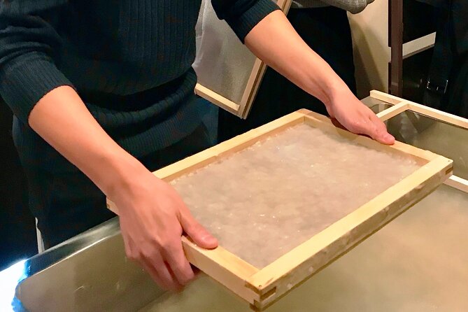 Traditional Japanese Washi Papermaking- Kyoto morning - A quiet craft class near central Kyoto