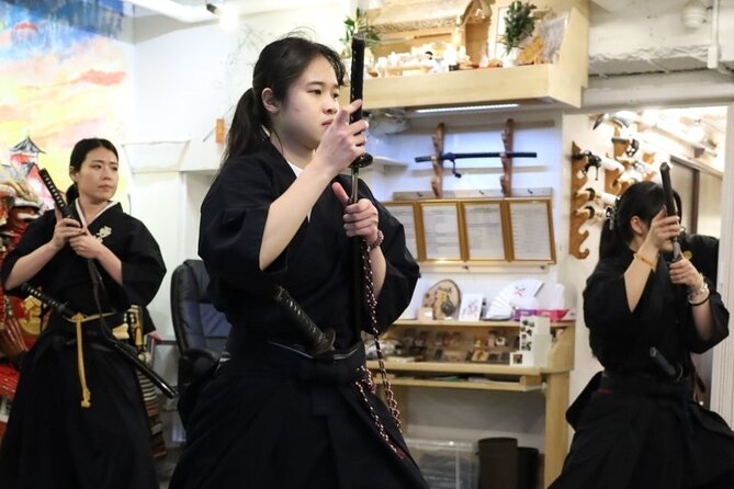 Train Katana with Real Dojo Students in Kyoto - Practicing kenjutsu with local students