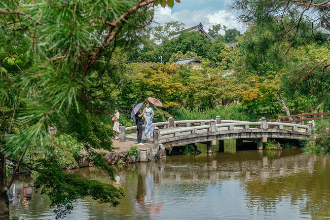 Treasures of Kyoto: Geishas & Traditions Private Tour - Maruyama Park and Yasaka Shrine