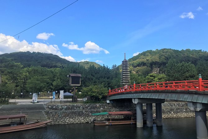Uji: Private immersion into Kyoto's tea and reglious culture - Byodoin Omotesando’s tea shops