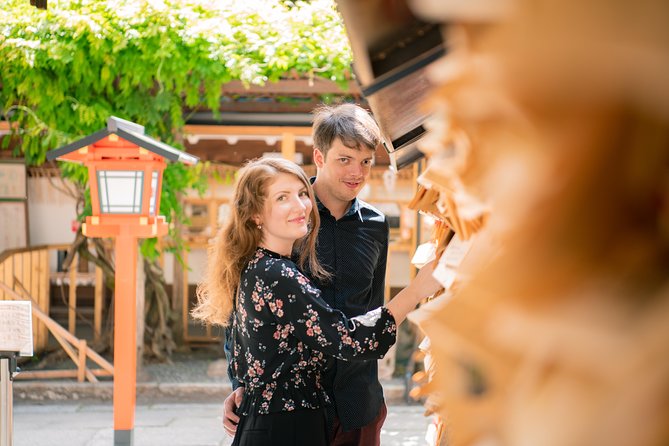 Your Private Vacation Photography Session In Kyoto - Seasonal color at Maruyama Park