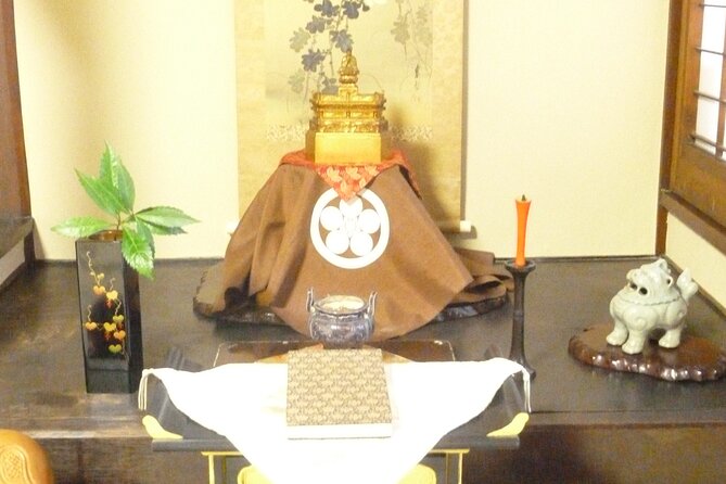 Zen Meditation for Life in Kyoto - Trying zazen and kinhin